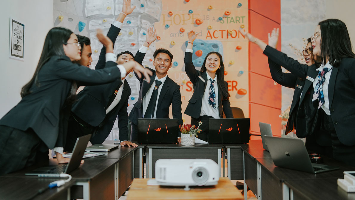 Kampus bisnis di Bali