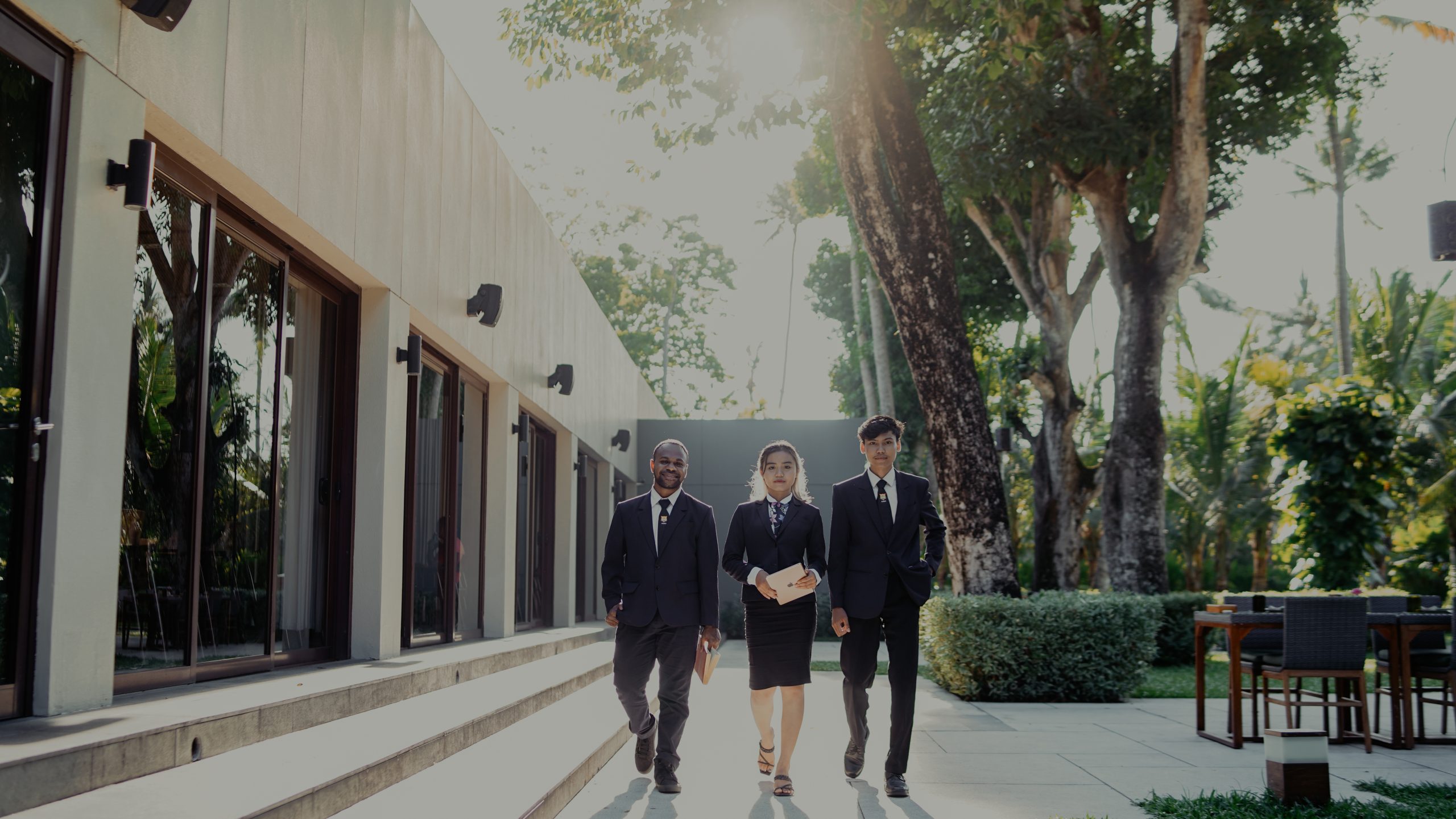 kampus bisnis di bali. kuliah bisnis, digital, marketing. master bisnis akademi professional