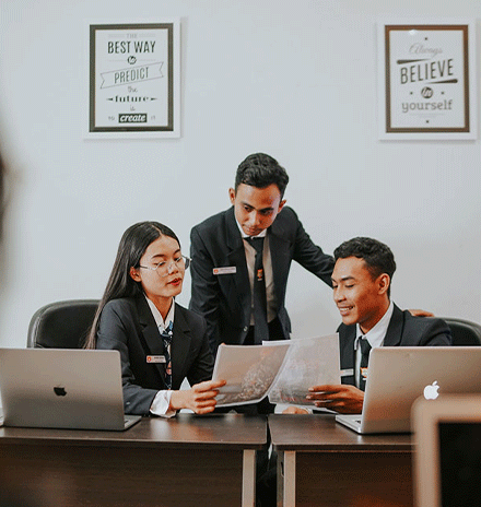 kampus bisnis di bali. kuliah bisnis, digital, marketing. master bisnis akademi professional